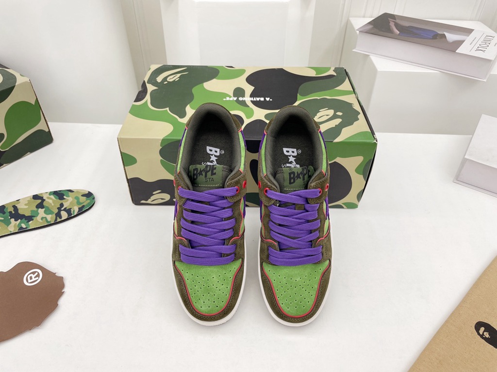B*APE SNEAKERS